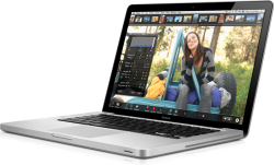 Apple MacBook 2.4GHz Intel Core 2 Duo - (13.3-inch) (DDR3) (MB467ZP/A) laptops